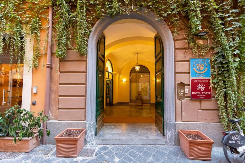 Tiny Steps To Piazza Di Spagna Apartment Rom